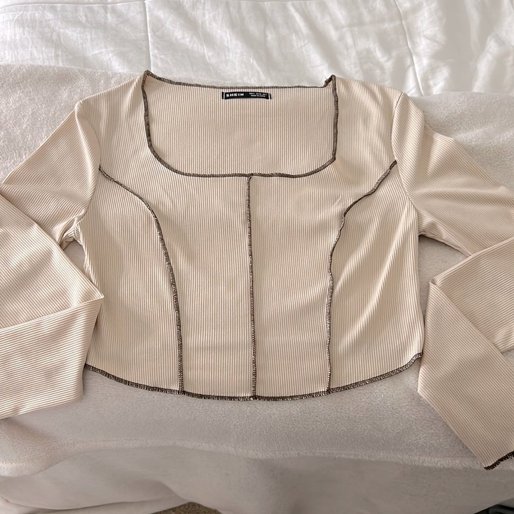 SheIn Longsleeve Crop